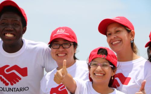 Almacenes TÍA participó en la limpieza de playas “AGUA VIVA 2016”