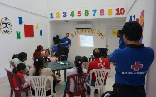 Charlas para la comunidad en el Centro de Desarrollo Comunitario