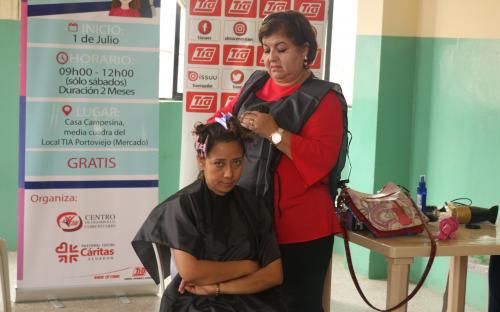 Inició curso de Belleza en Portoviejo