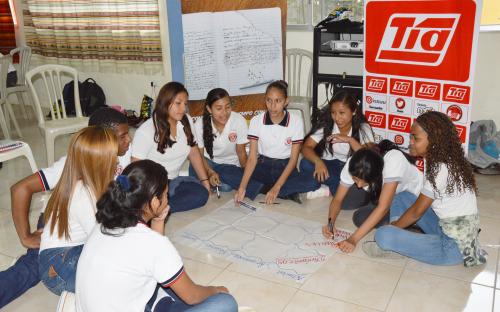 Talleres para padres y estudiantes sobre prevención de drogas en Guayaquil