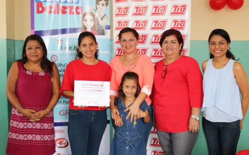 Culminamos con el curso de maquillaje en Portoviejo