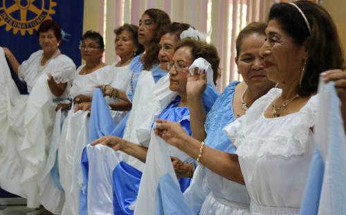 Colaboramos con el evento para adultos mayores del Club Rotario Moderno de Guayaquil