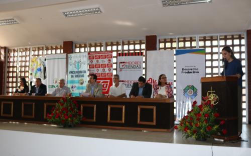 Finalizó programa "Mejores Tiendas" en Portoviejo