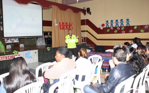 Continuamos con las actividades de Hablar es Prevenir en Quito