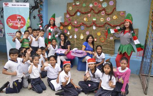 Realizamos nuestra Chocolatada Navideña en 171 instituciones educativas