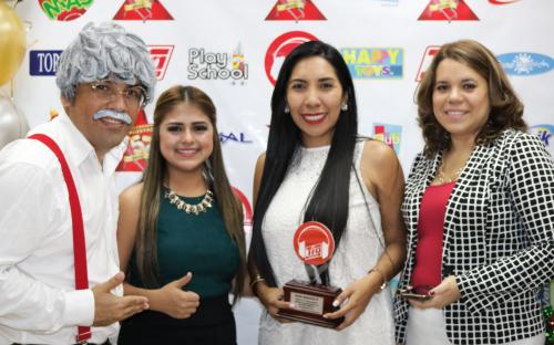 Tía-Continuamos celebrando nuestros 57 años en una Radio Maratón