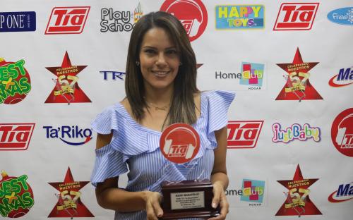 Tía-Continuamos celebrando nuestros 57 años en una Radio Maratón