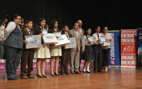 Participamos en la premiación de Supergenios y Superminigenios de El Universo